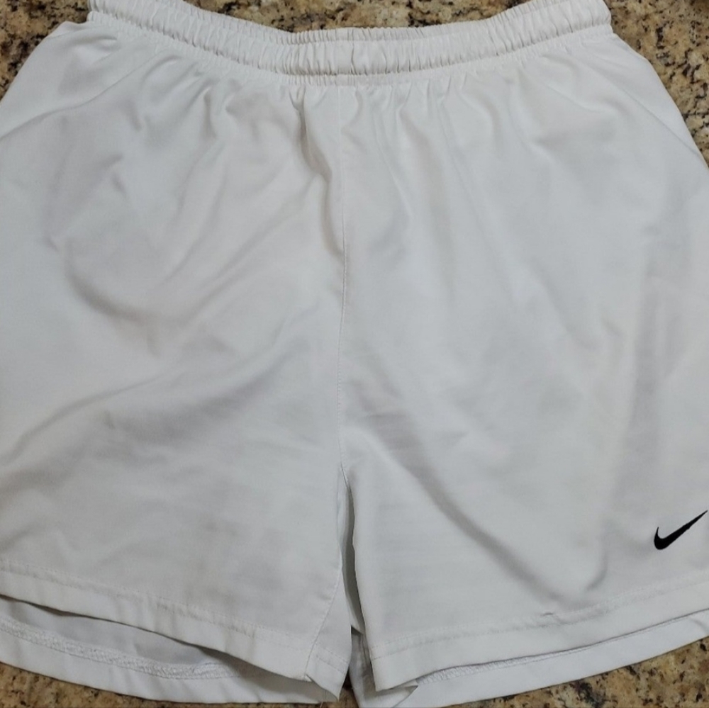 Nike fit Dry  short women's sz Small  pre owned